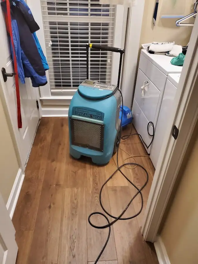 Commercial dehumidifier deployed for Flood Damage Cleanup in Crawfordville